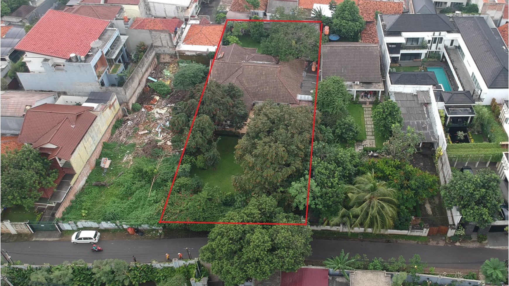 Rumah Hitung Tanah di Lokasi Premium Jakarta Selatan