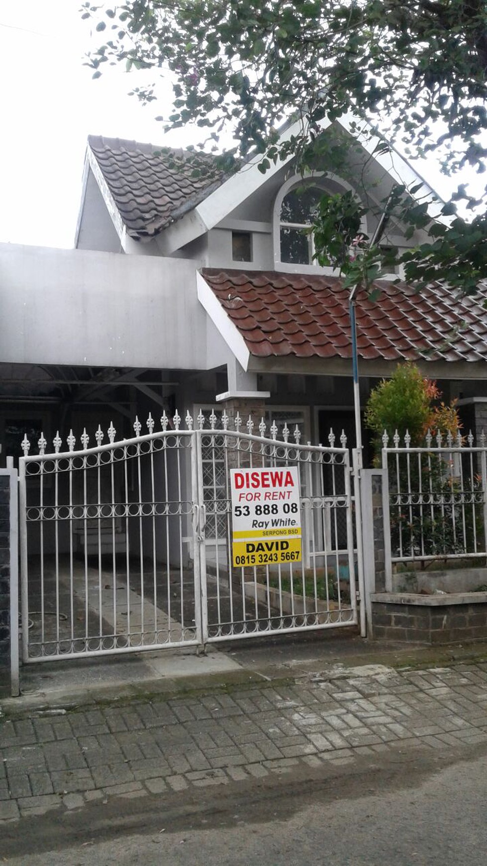 Rumah siap huni Anggrek Loka