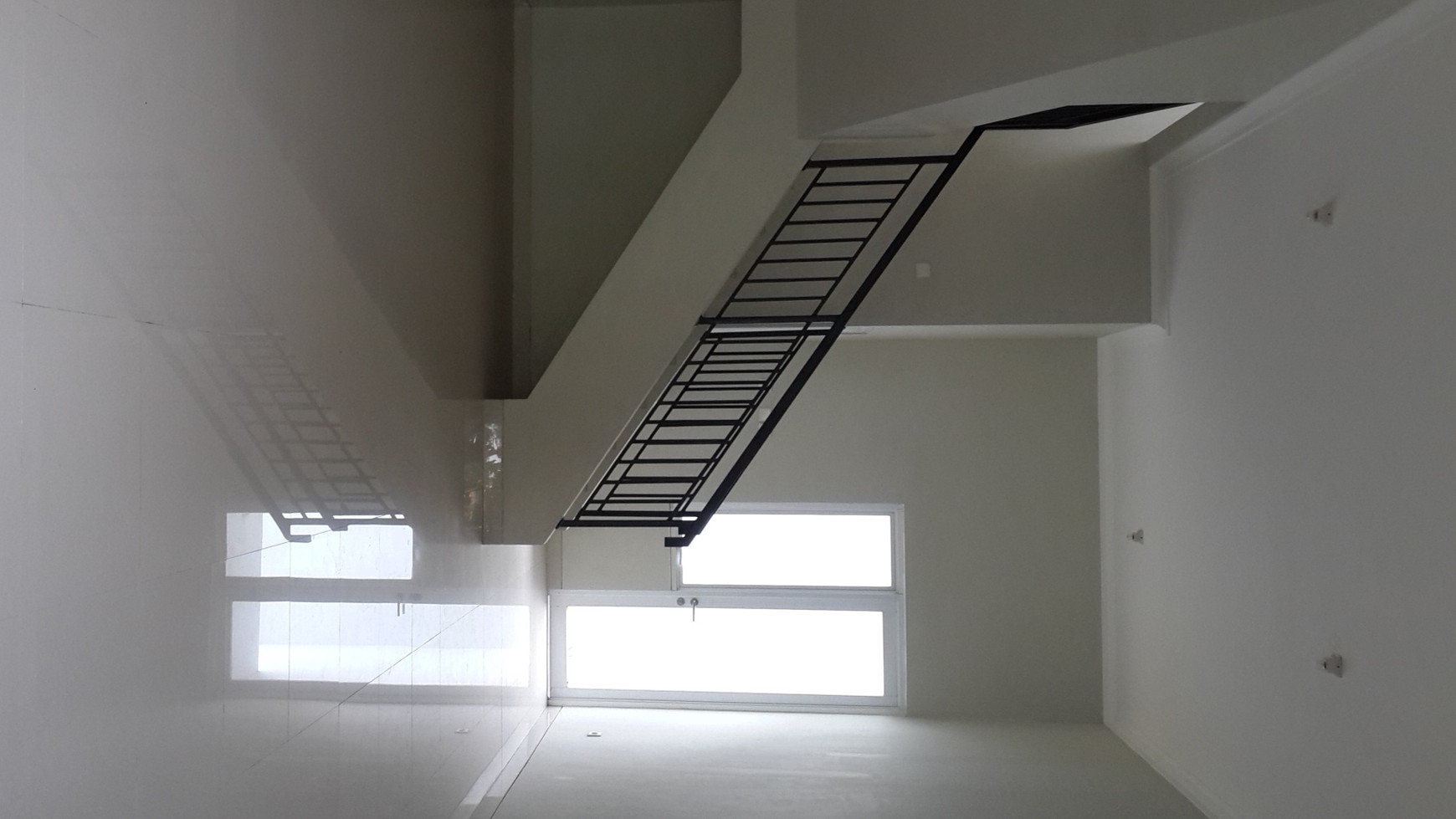 RUKO DISEWAKAN DI GRAND WISATA BEKASI