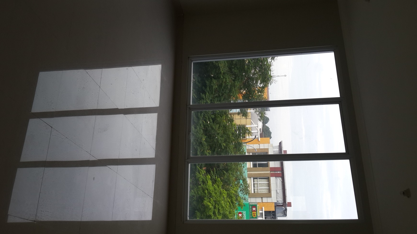 RUKO DISEWAKAN DI GRAND WISATA BEKASI