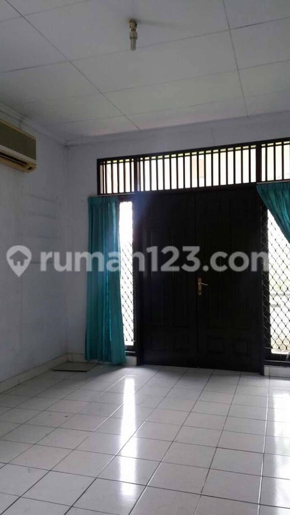 Dijual Rumah di Taman Himalaya - Lippo Karawaci