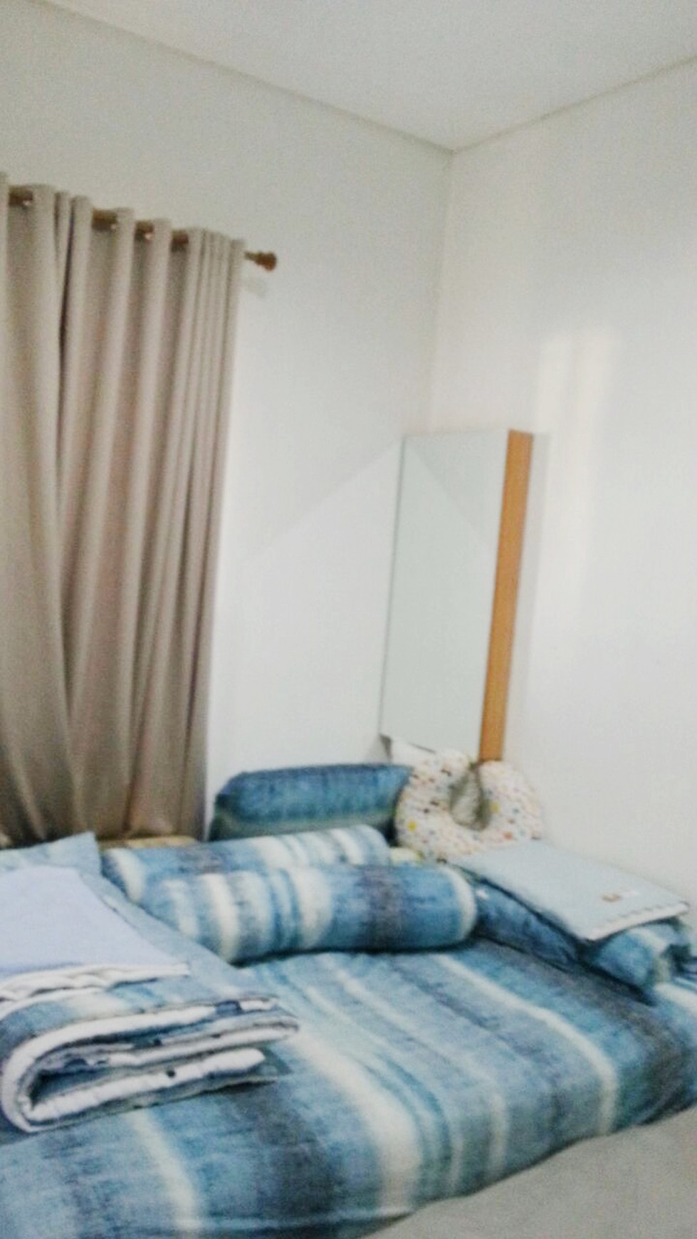 Rumah Bagus Di Emerald Town House, Bintaro Jaya