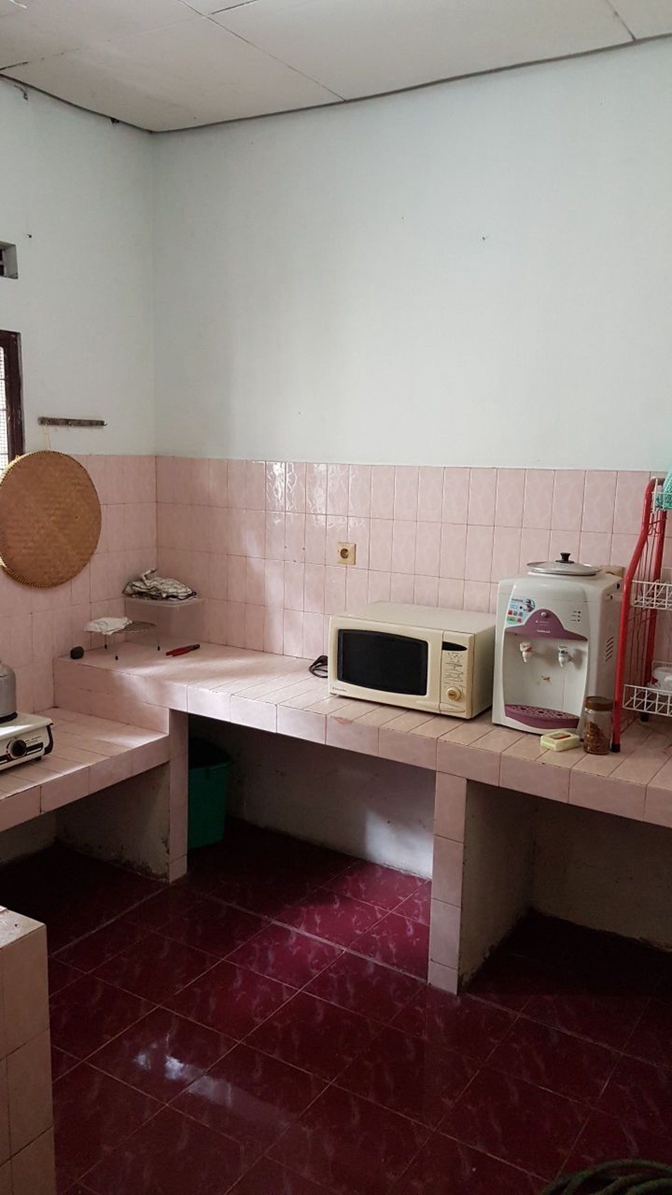 RUMAH TINGGAL COCOK UNTUK KELUARGA BESAR DI MANTUP, BANGUNTAPAN.