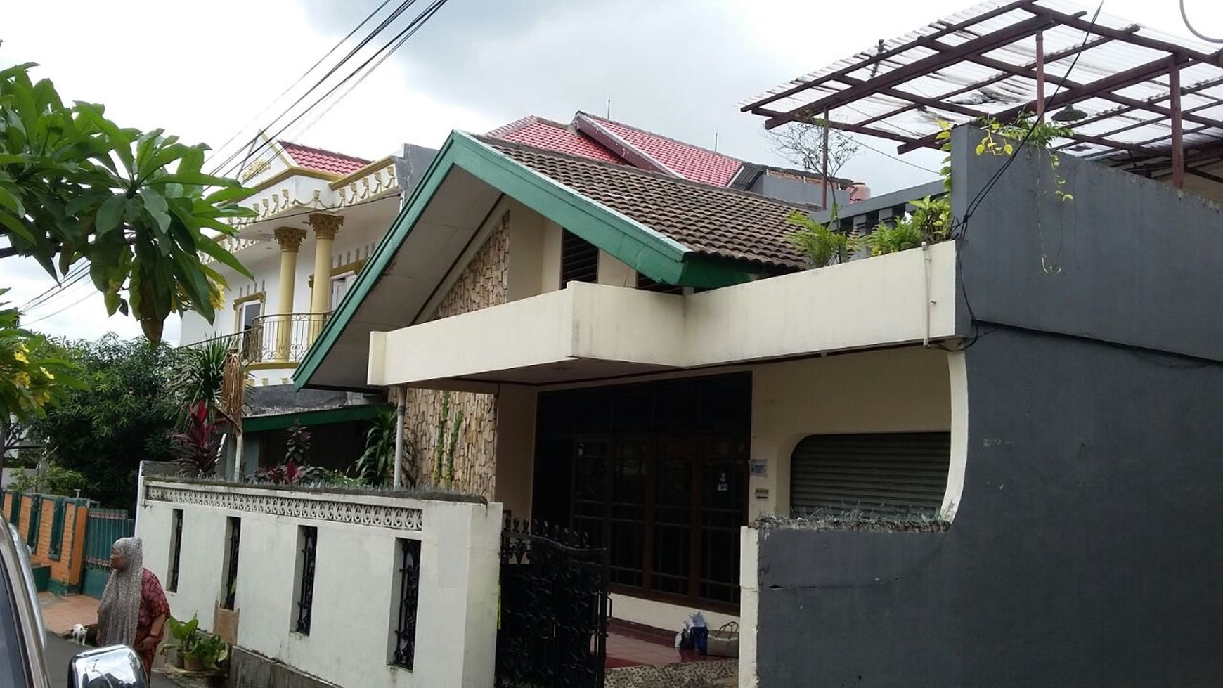 rumah elok siap huni di jakarta selatan