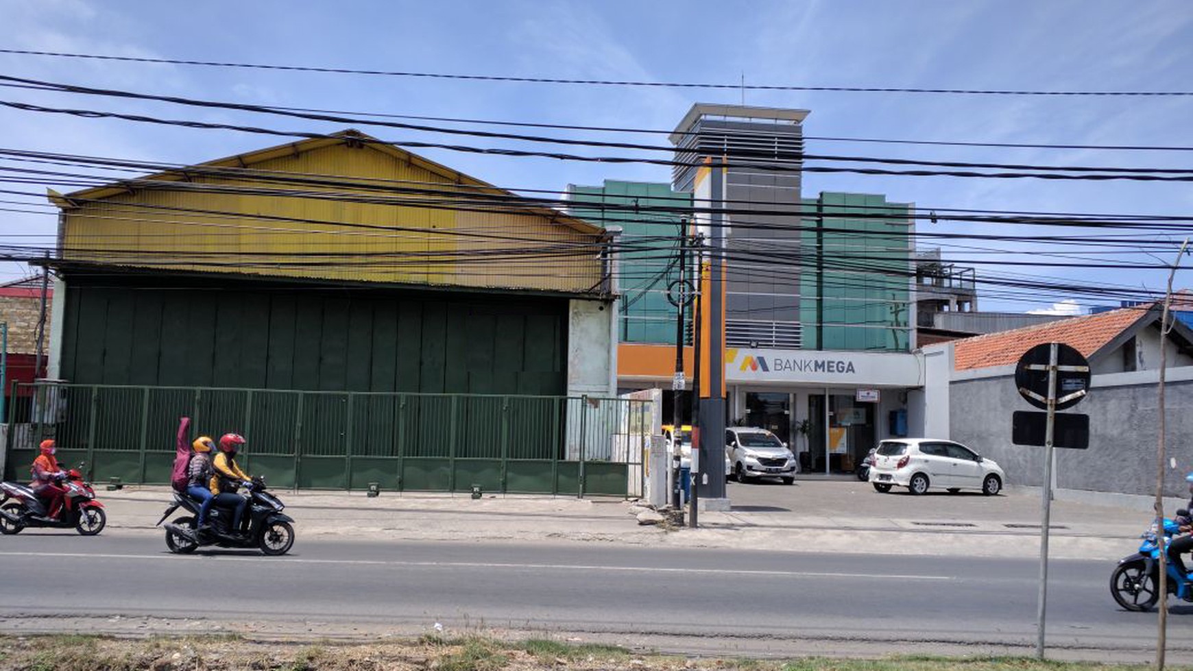 Cocok untuk Gudang atau Toko strategis 0 jalan kembar wiyung