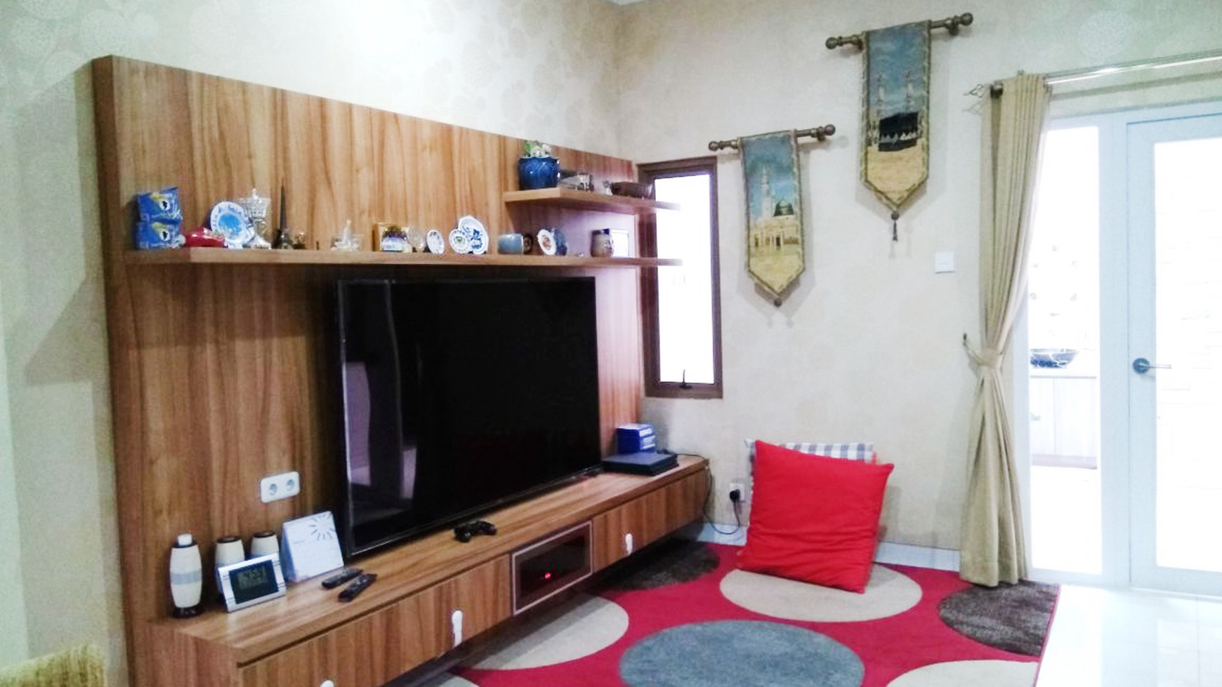 Rumah Bagus Di Emerald Garden, Bintaro Jaya