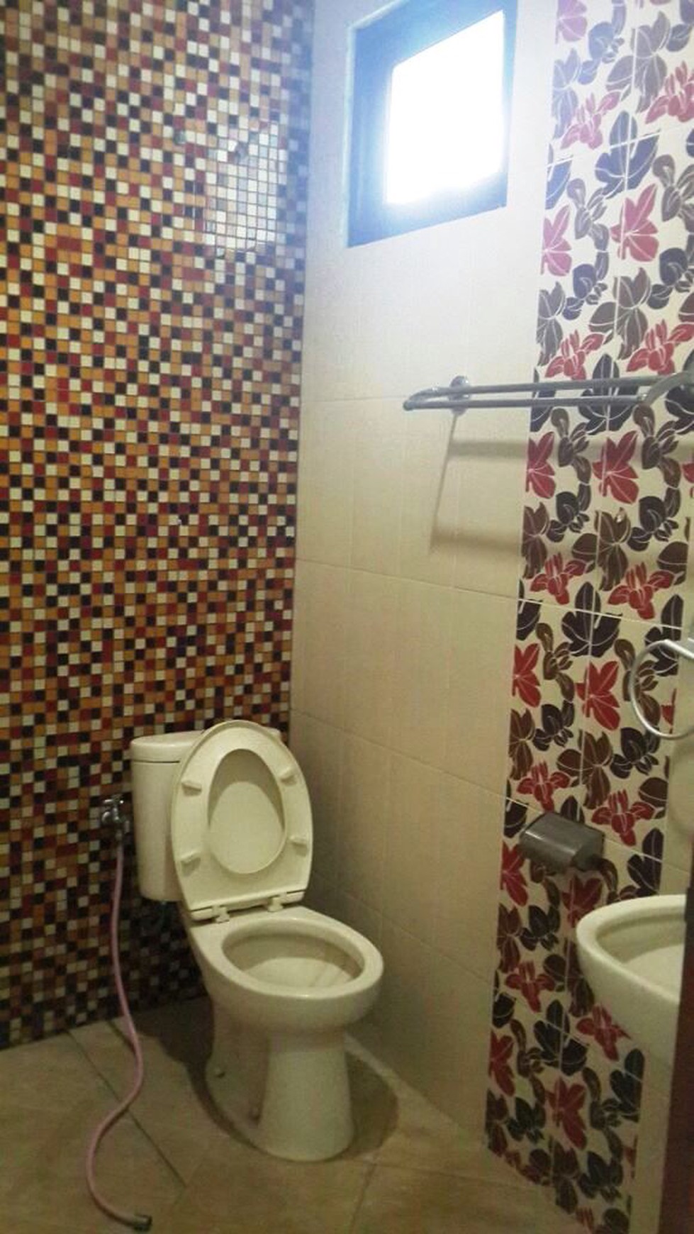 Rumah Nyaman di Cluster Emerald, Bintaro