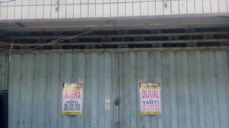 2 Ruko Gandeng di Raya Dupak