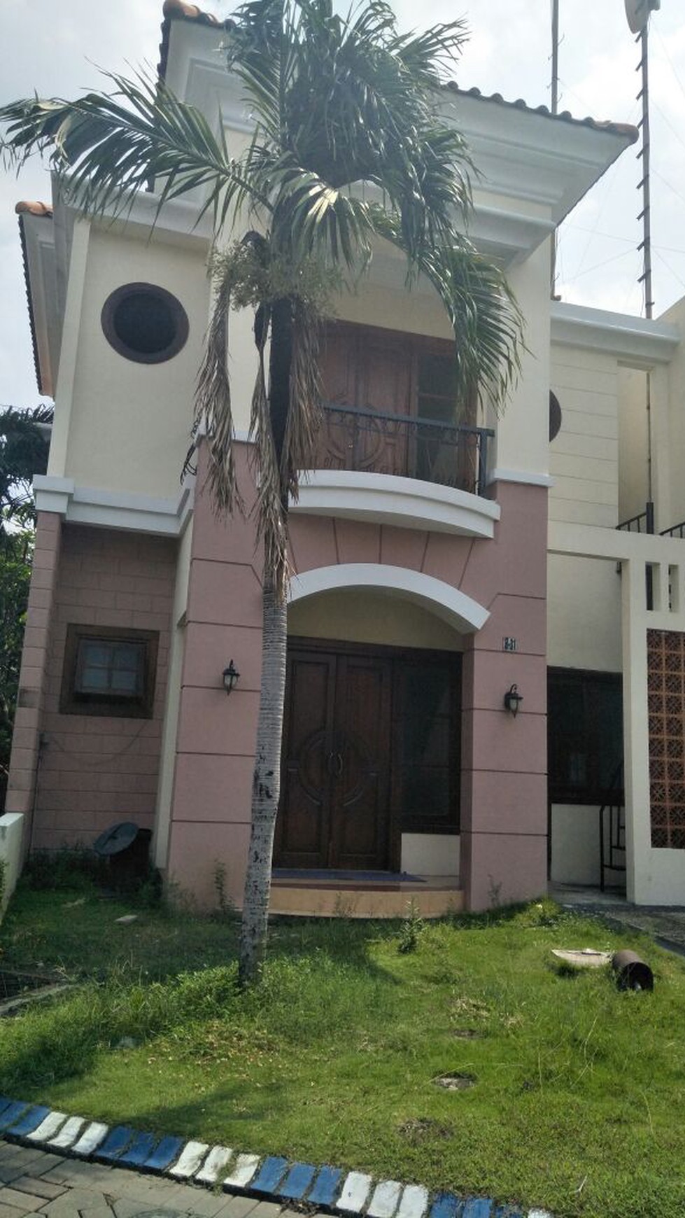 Rumah Bagus Menawan Daerah Jemursari Surabaya