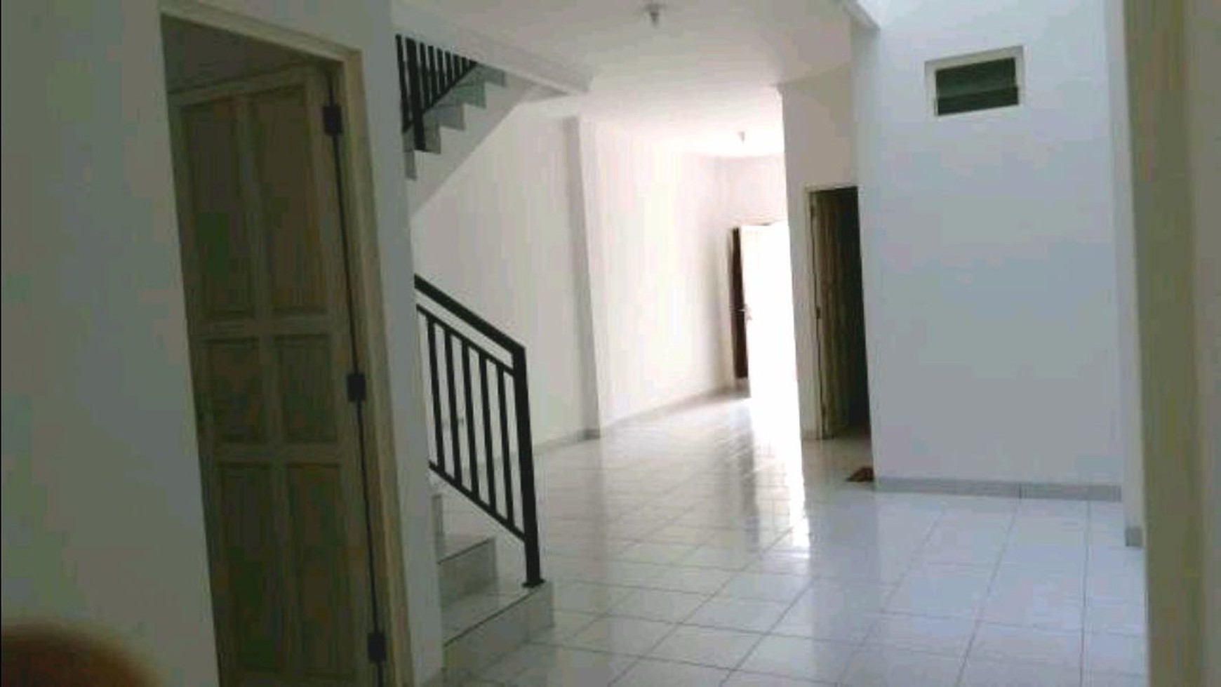 Rumah Ngagel jaya Selata Mantab