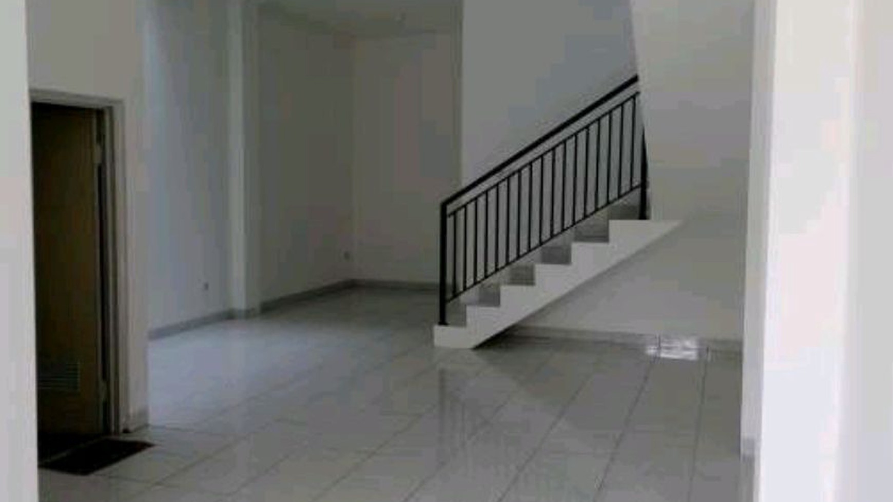 Rumah Ngagel jaya Selata Mantab