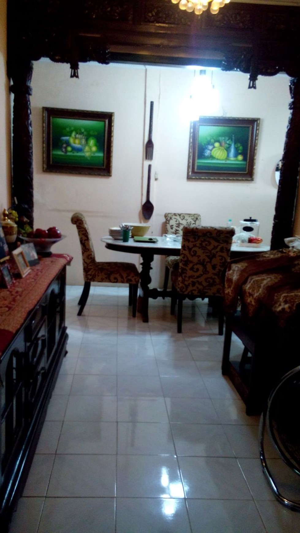 Rumah Bagus,halaman luas di Bekasi Barat