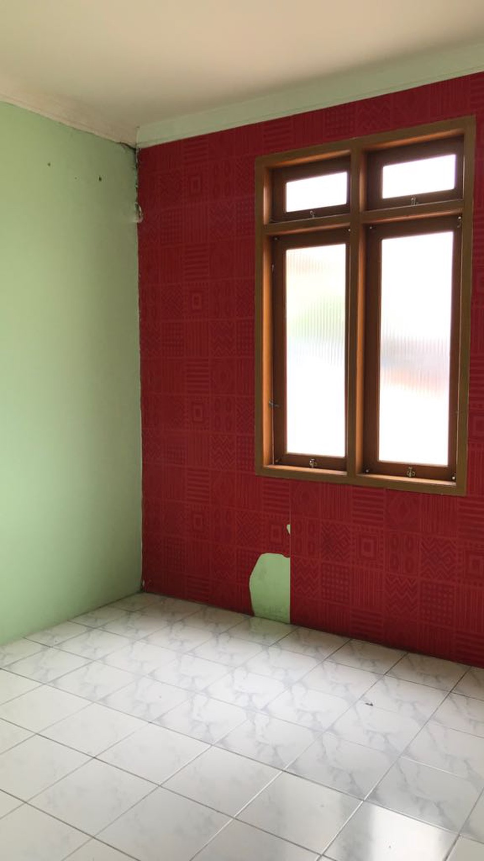 Rumah Siap Huni di Graha Raya