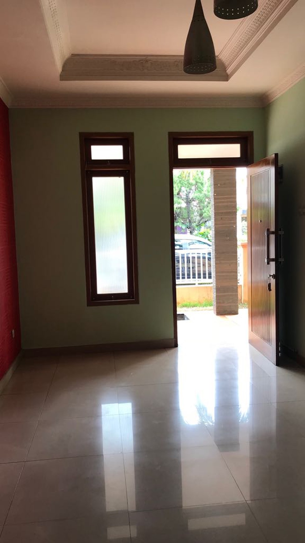 Rumah Siap Huni di Graha Raya