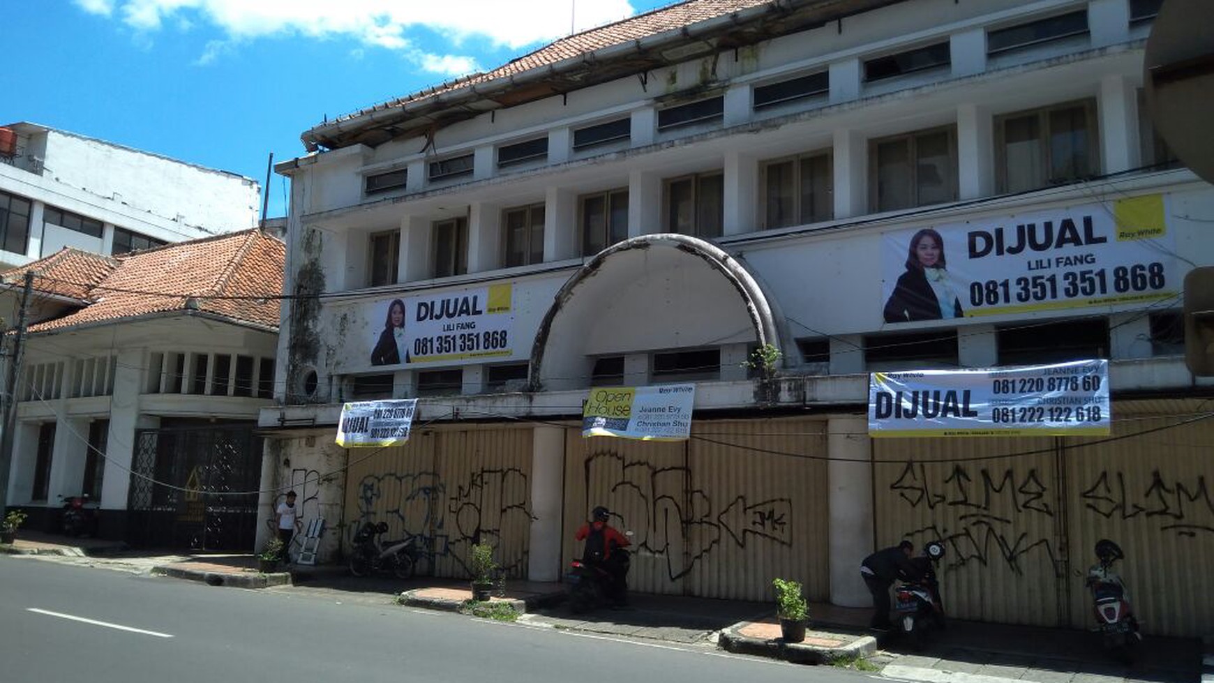 Bangunan Gedung Kantor di Sayap Asia Afrika