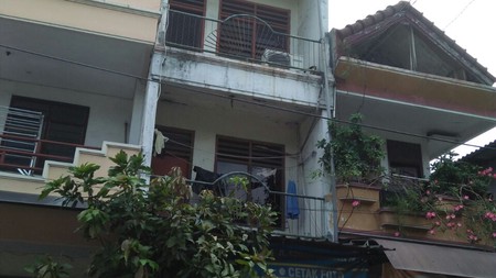 Ruko 4 Lantai Gubeng