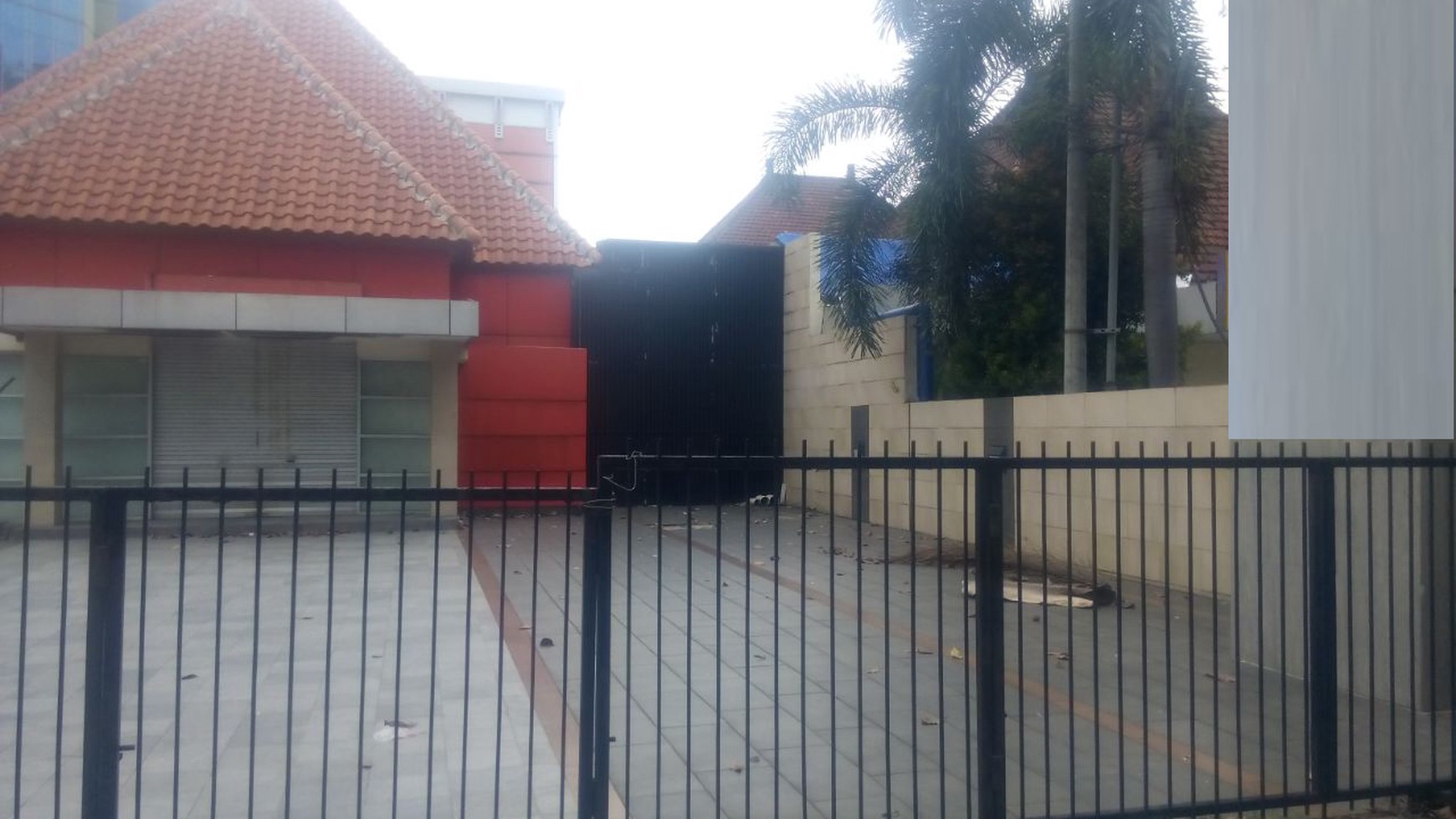 Tengah Kota Surabaya cocok untuk usaha / kantor