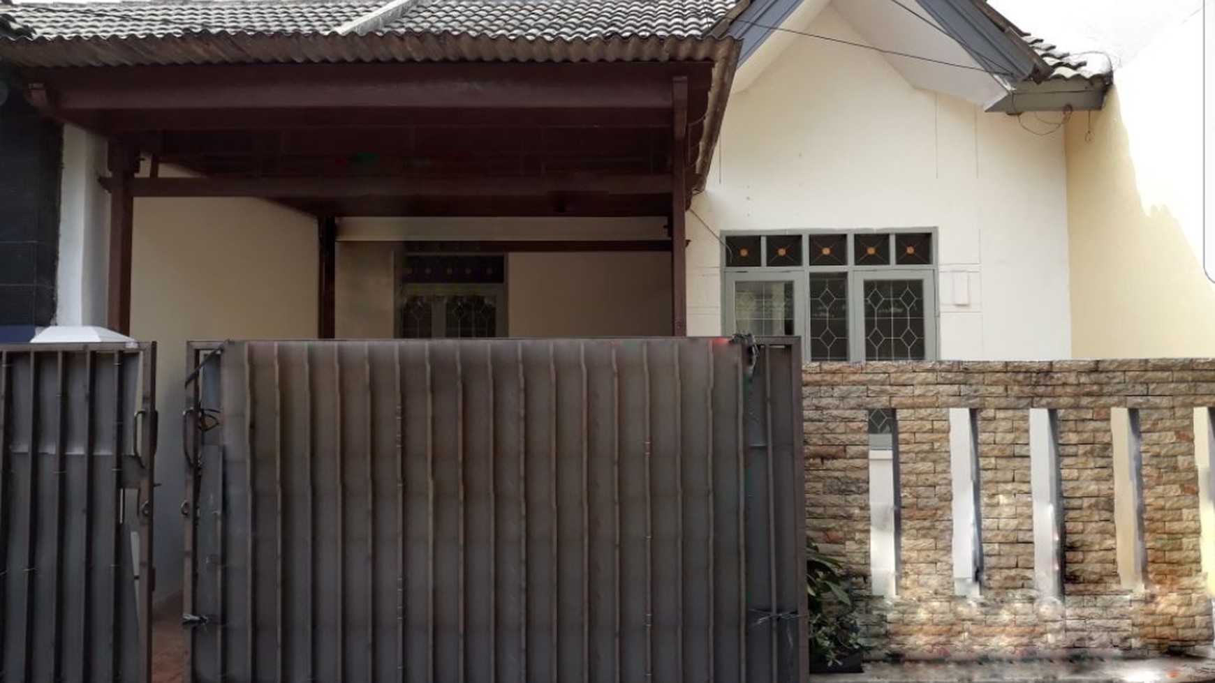 Rumah di Nusaloka Bsd dekat sekolah Santa Ursula