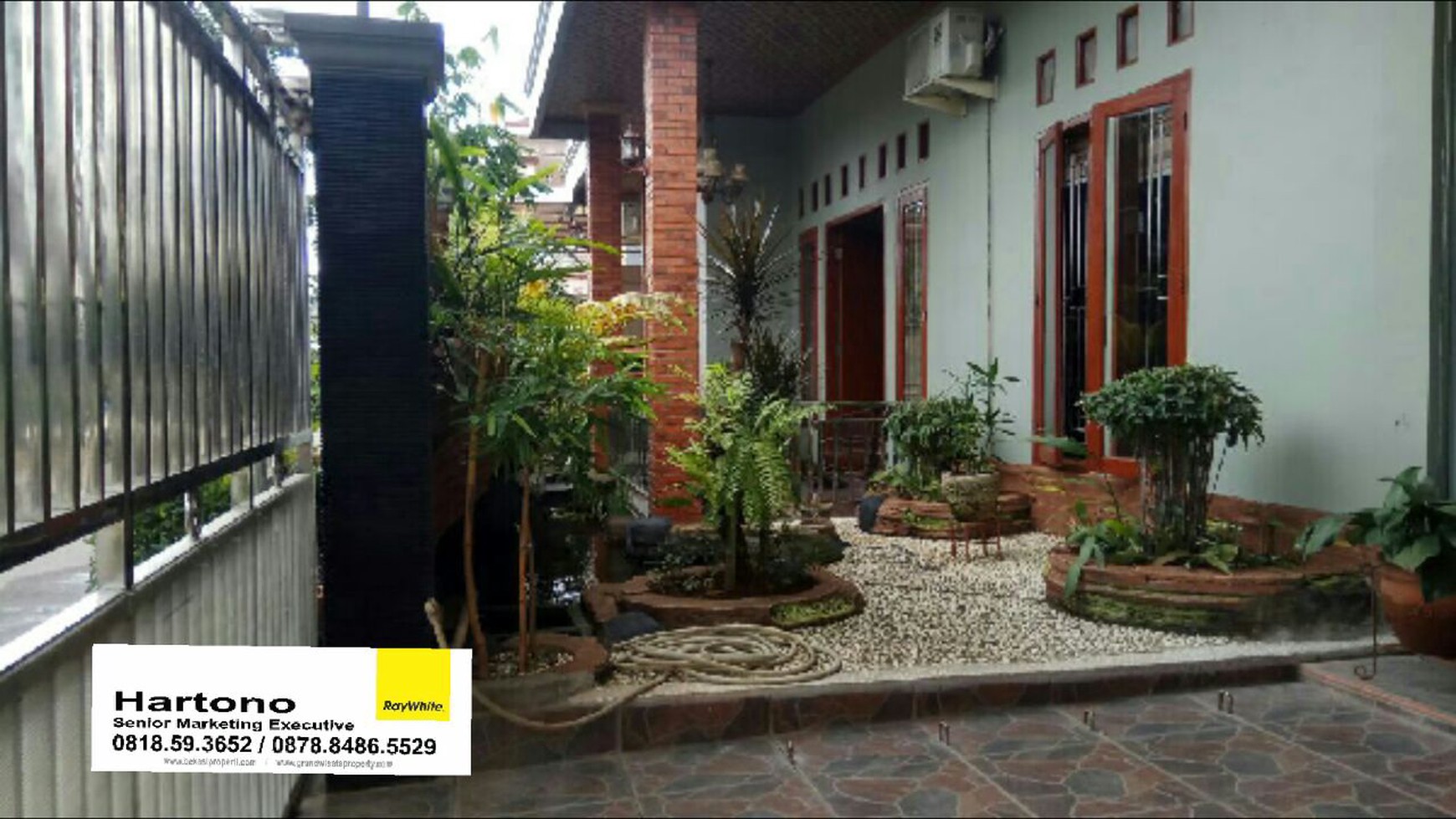 Dijual cepat rumah lux sangat istimewa di Vida Bekasi, rumah bagus di lingkungan yg prospektif.