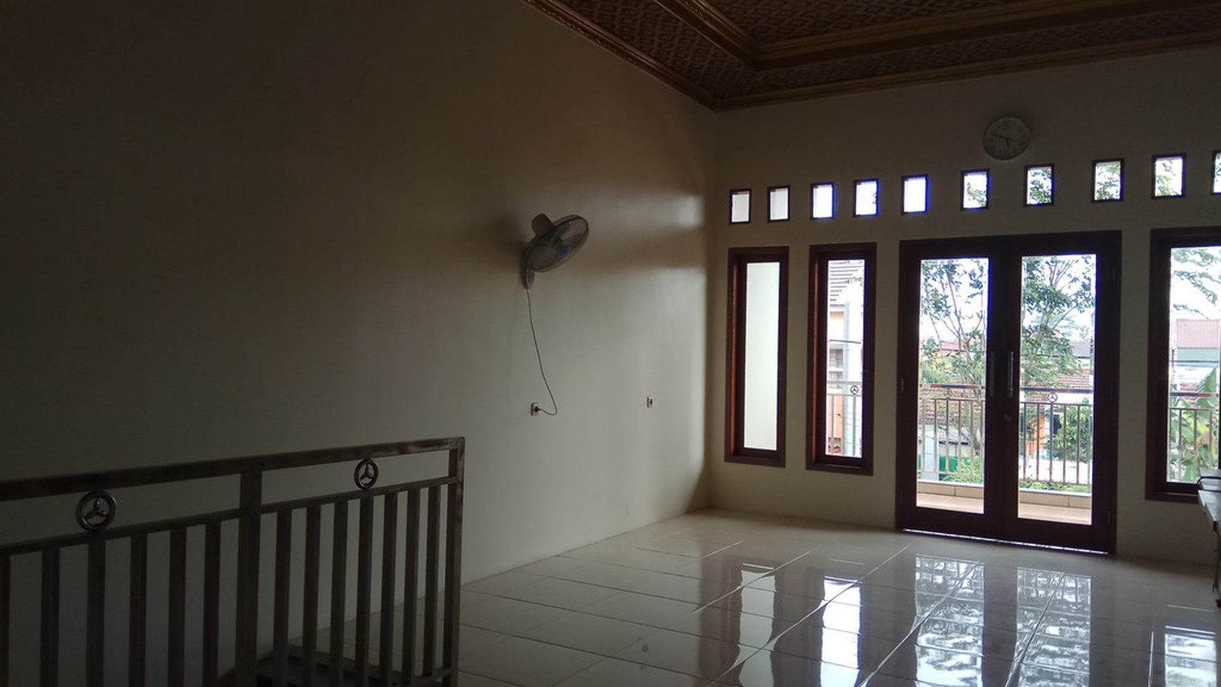Dijual cepat rumah lux sangat istimewa di Vida Bekasi, rumah bagus di lingkungan yg prospektif.