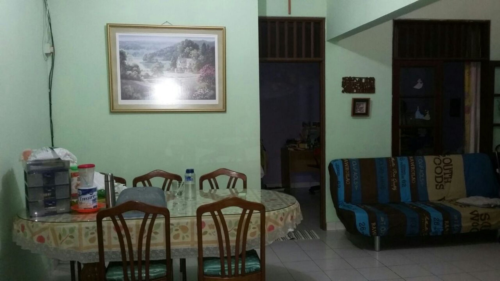 Dijual Cepat Rumah Terawat di Kemang Pratama 2, Luas 162 m2