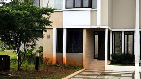 RUMAH BESAR 180m, HARGA SIAP NEGO di Eminent BSD