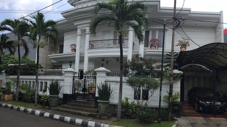 Dijual Rumah Mewah di Pulomas