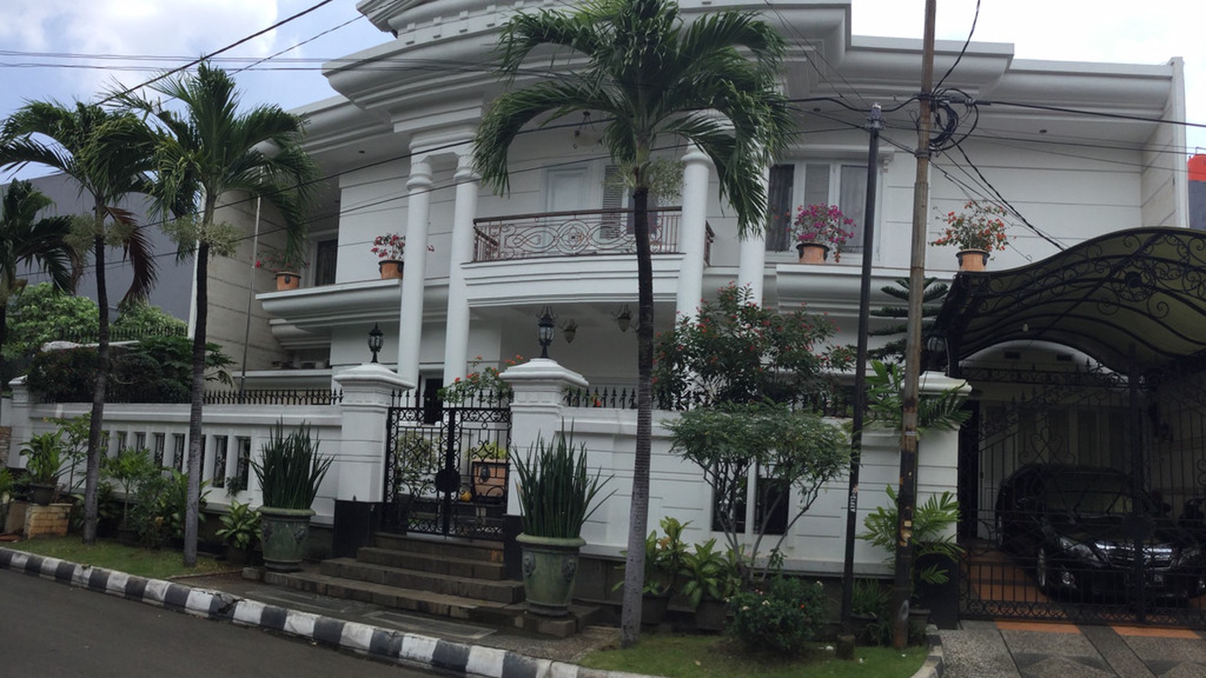 Dijual Rumah Mewah di Pulomas