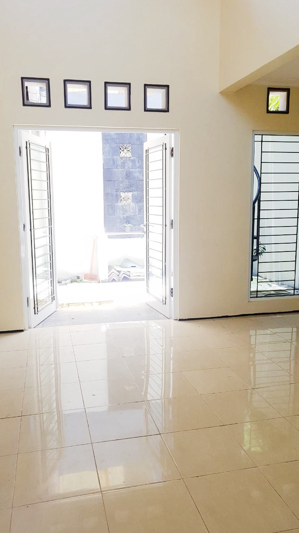 Rumah Nyaman di komplek Permata