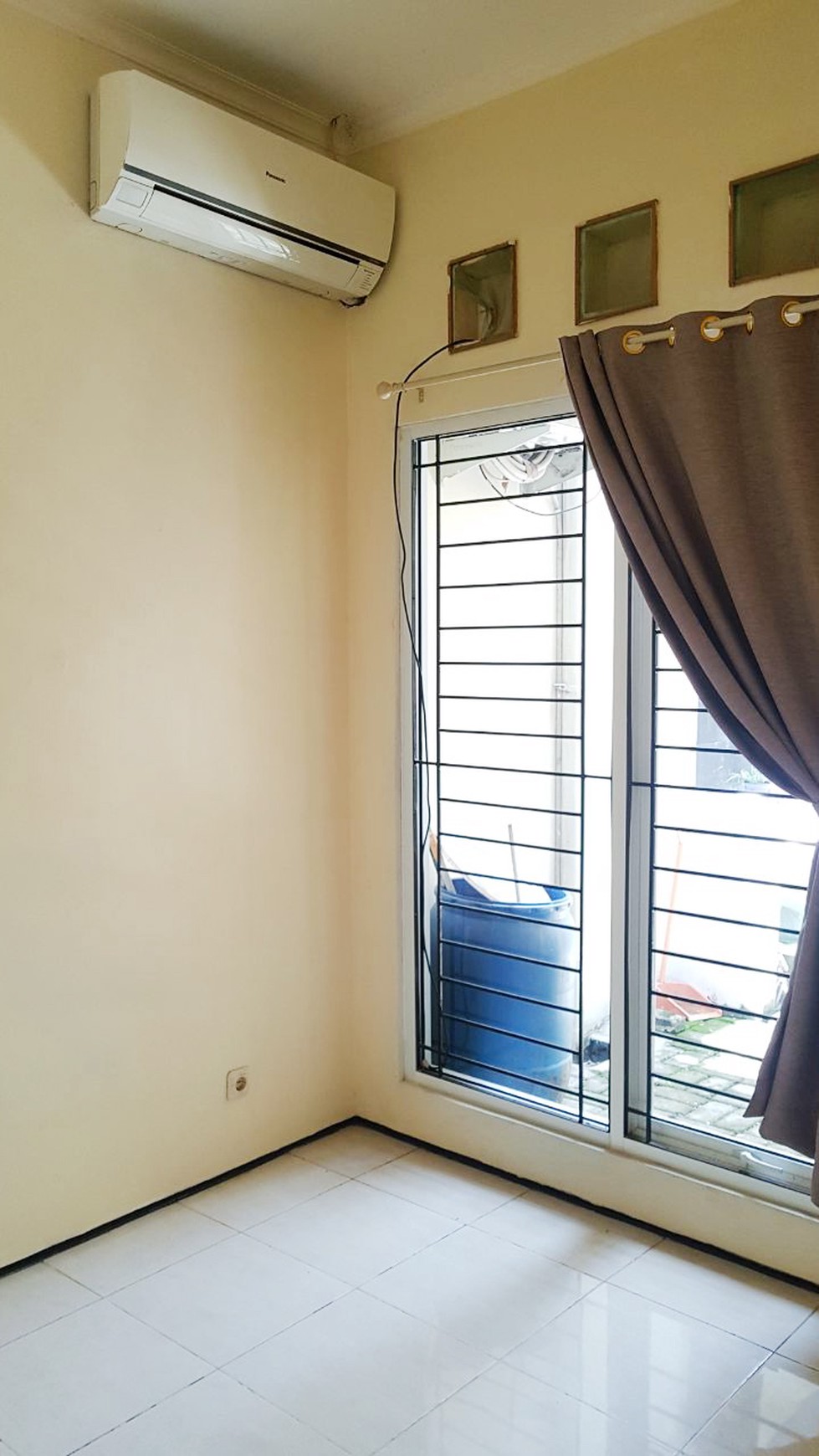Rumah Nyaman di komplek Permata
