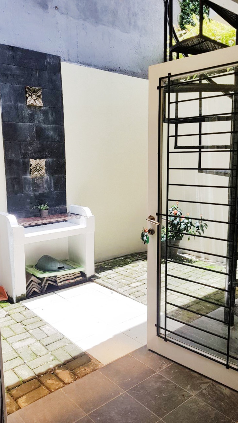 Rumah Nyaman di komplek Permata