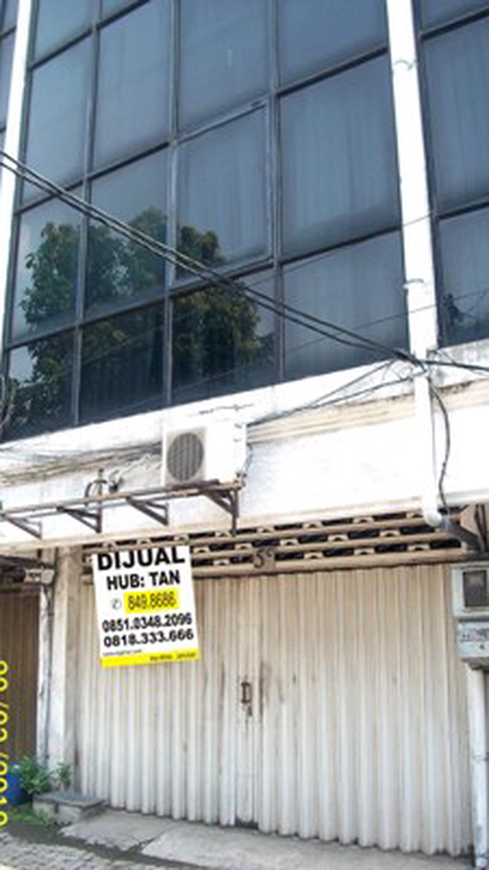 Ruko di Veteran, Lokasi Strategis, Nol Jalan Raya, Cocok untuk Usaha / Kantor / Resto, Siap Pakai