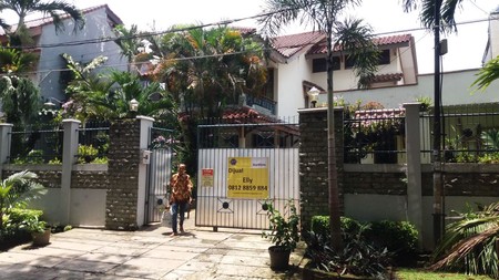Rumah Nyaman di Kawasan Kebayoran Lama, jakarta Selatan