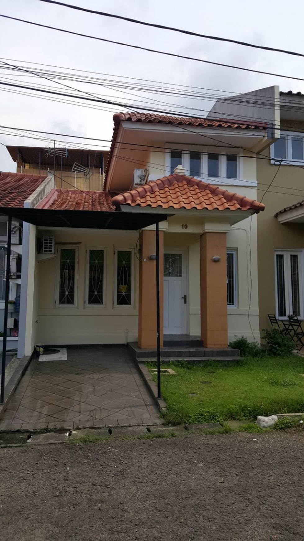 Dijual / Disewakan Rumah di Taman Parahyangan - Lippo Karawaci