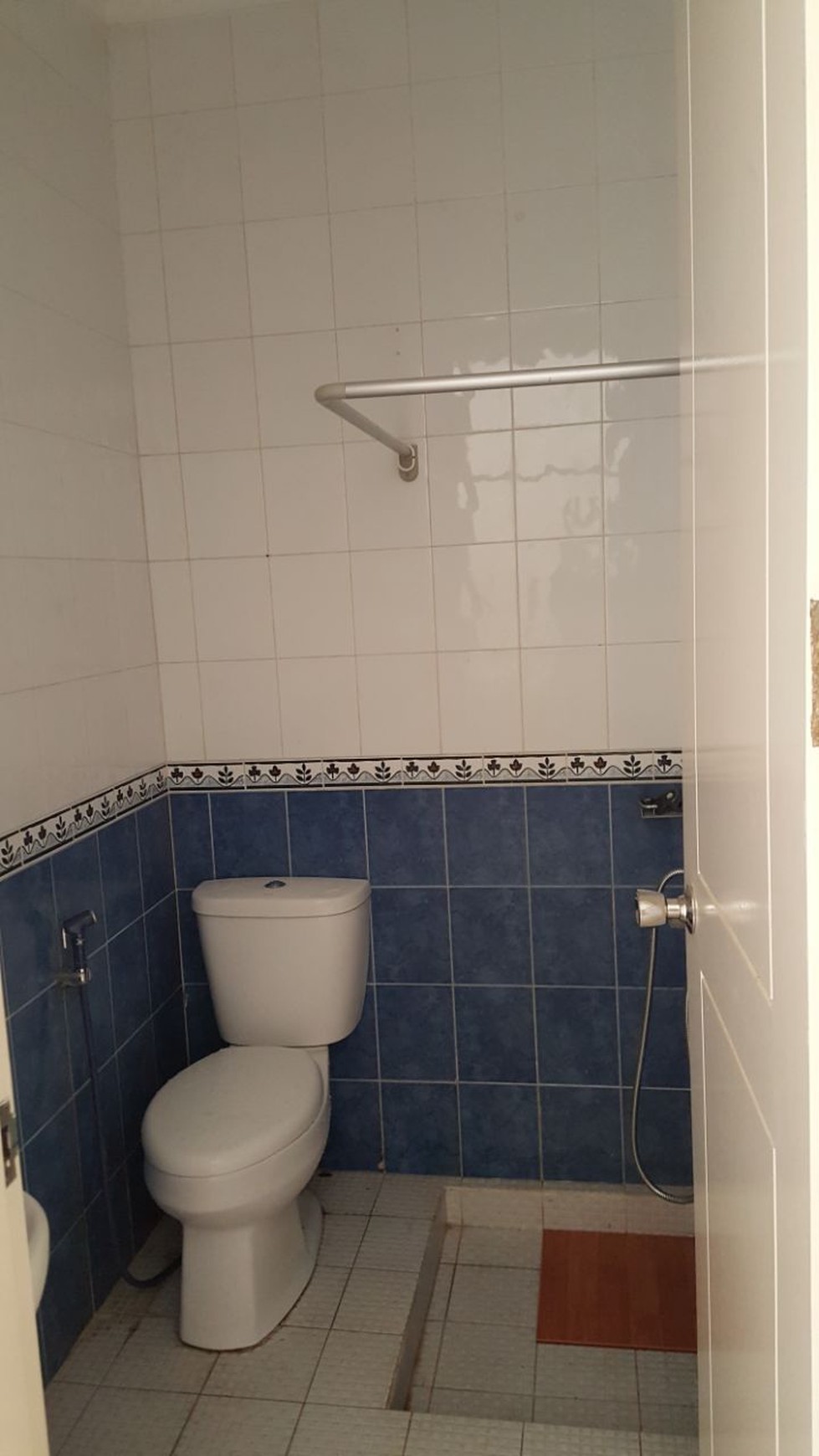 Dijual / Disewakan Rumah di Taman Parahyangan - Lippo Karawaci