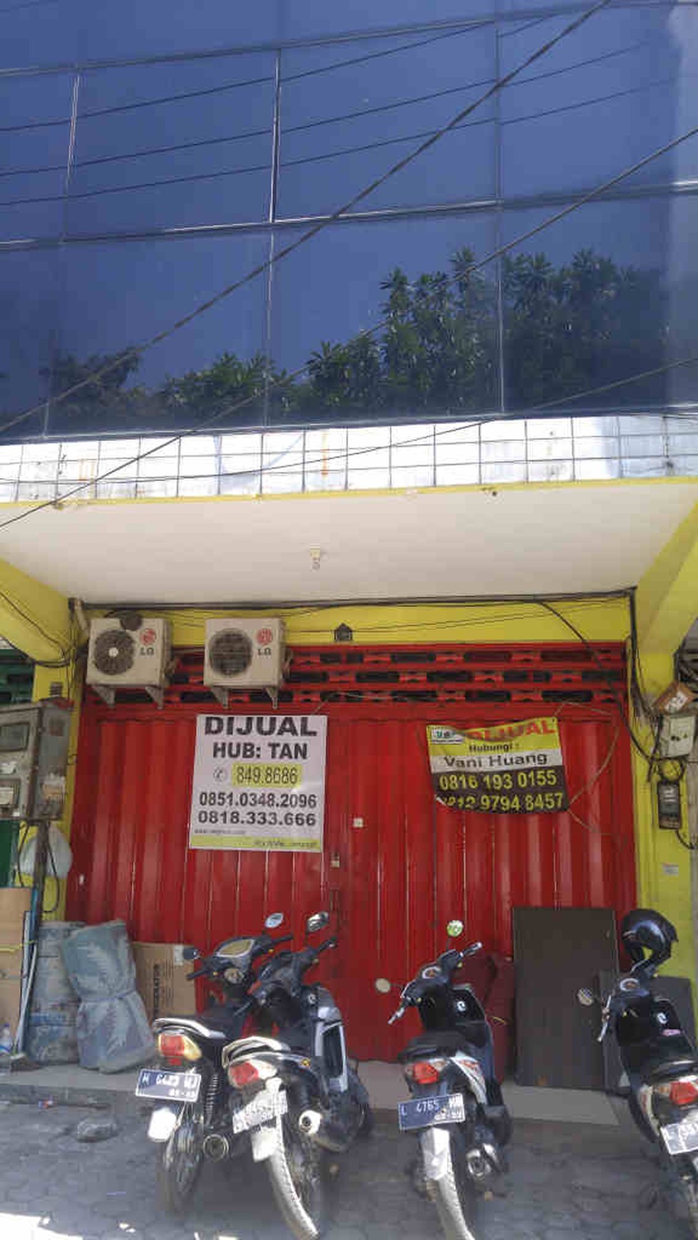 Ruko Dijual RMI Ngagel Lokasi Depan Jalan Utama Lebar Parkir Luas.
