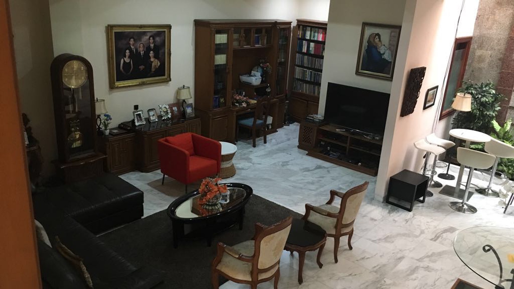 Dijual Rumah Asri di Pondok Indah