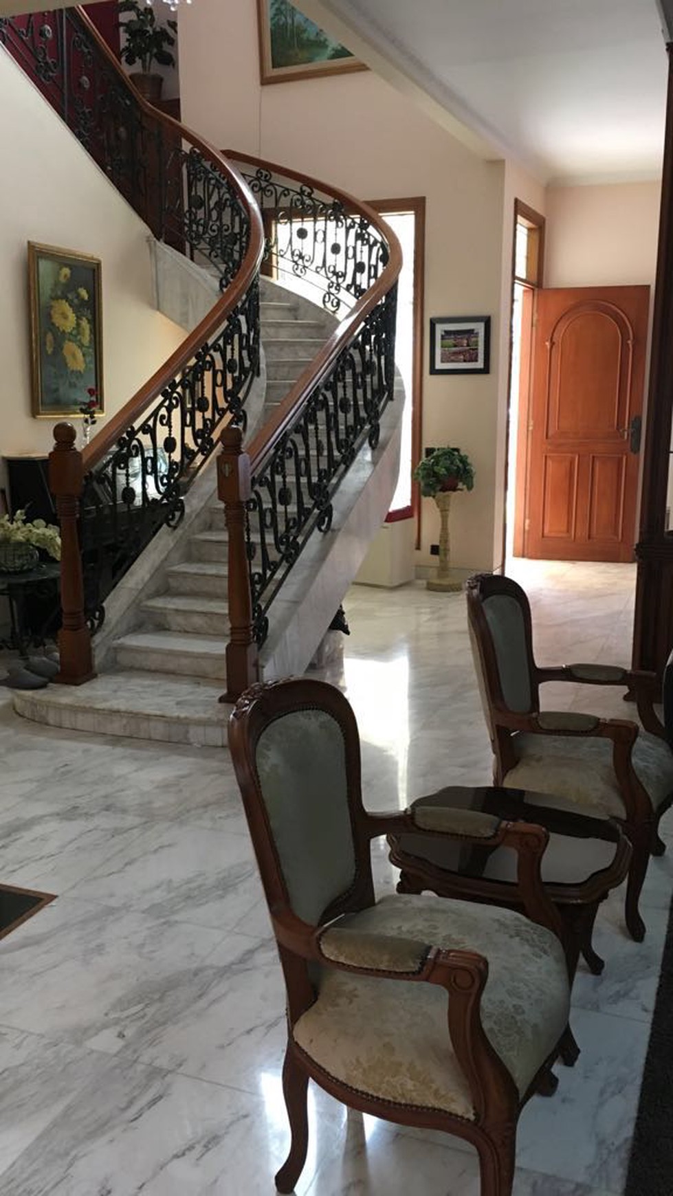 Dijual Rumah Asri di Pondok Indah