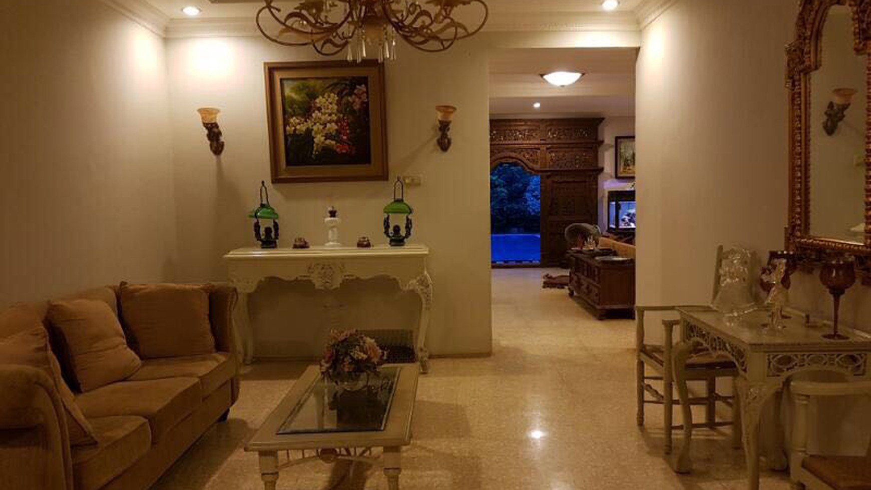 Dijual Rumah Asri di Lebak Bulus