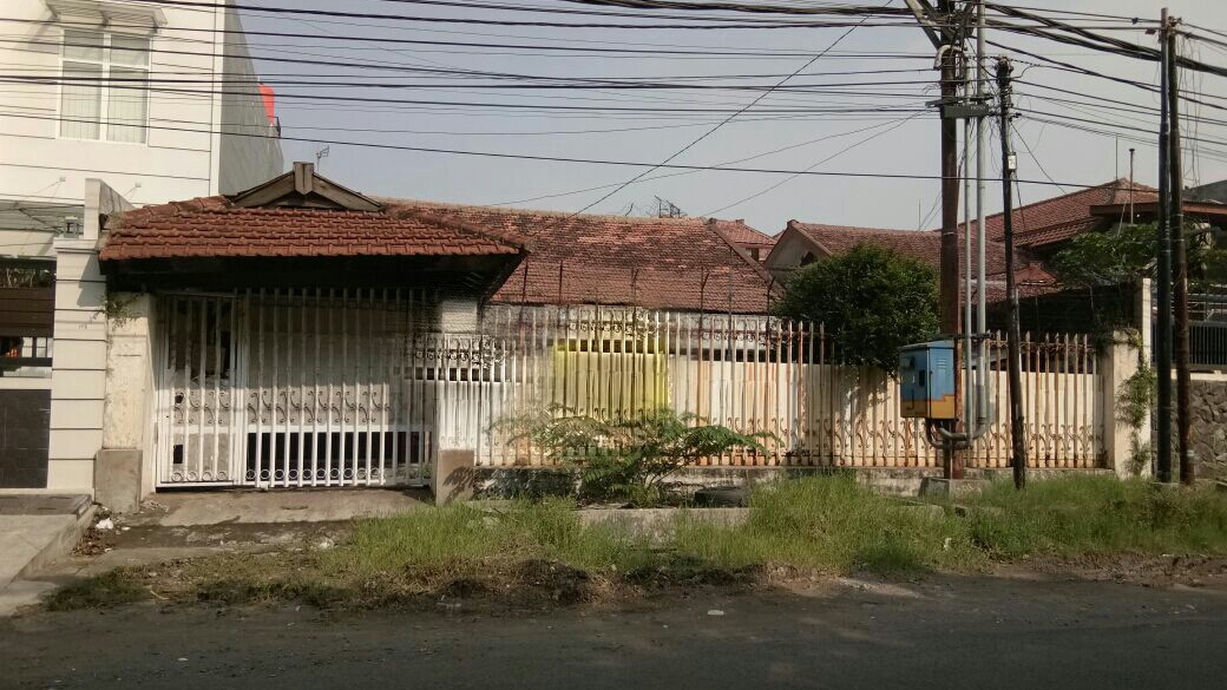 Rumah daerah Rungkut bisa untuk kantor