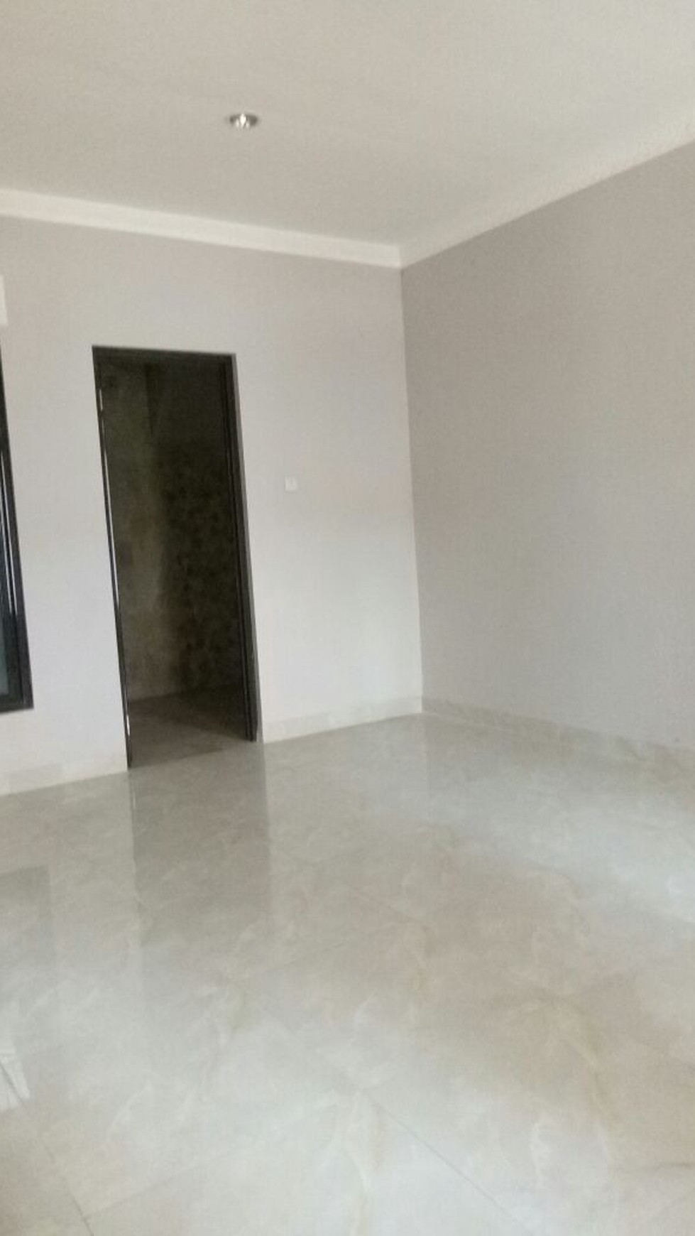 Rumah Baru, Minimalis, Aman,  Lokasi Stategis Di Sektor 5 Bintaro Dekat STAN