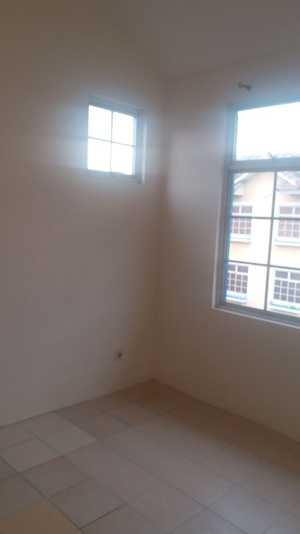 Dijual Townhouse di Taman Ayu Lantai 2&3 - Lippo Karawaci