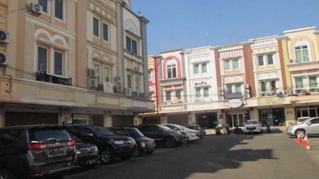 Dijual Ruko Golden Madrid 2 BSD City Strategis, dekat Pasmod 1.