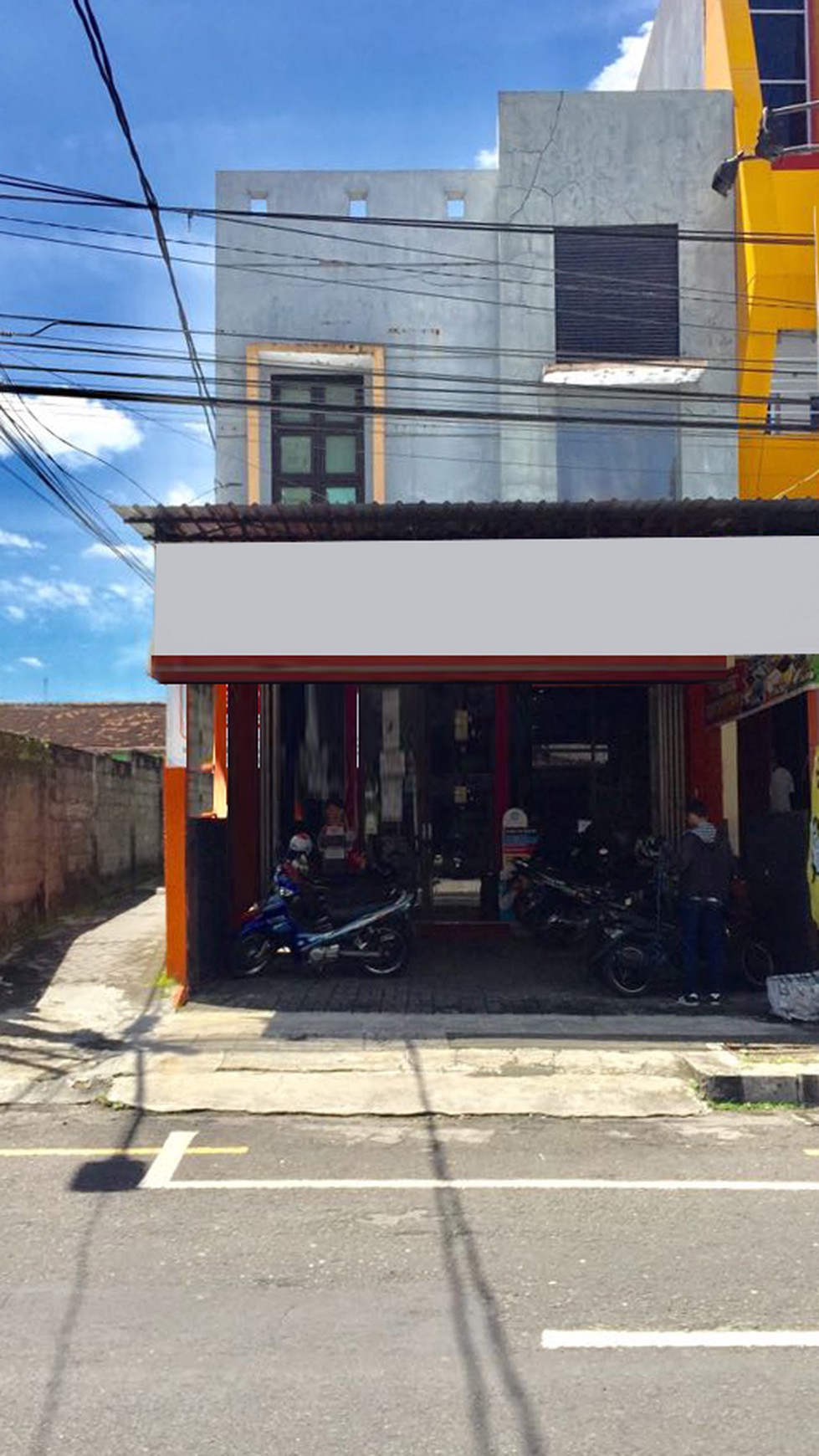 RUKO STRATEGIS, DEKAT KAMPUS UGM, JL C SIMANJUNTAK, YOGYAKARTA