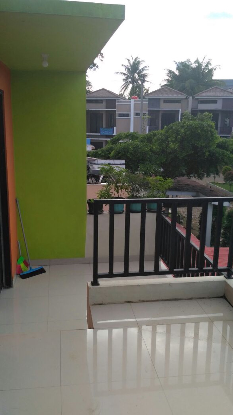 Rumah Dengan Kondisi Bangunan Sangat Bagus