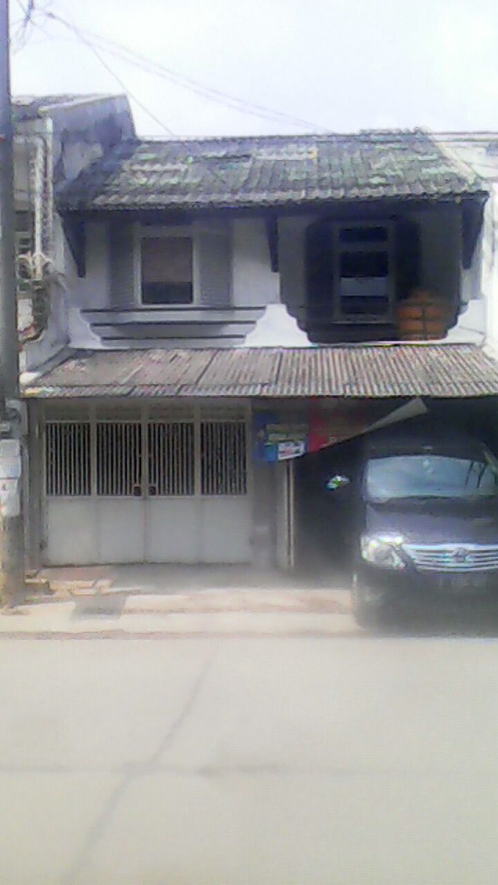 Dijual Rumah di Jl. Prambanan Raya - Perum, Karawaci