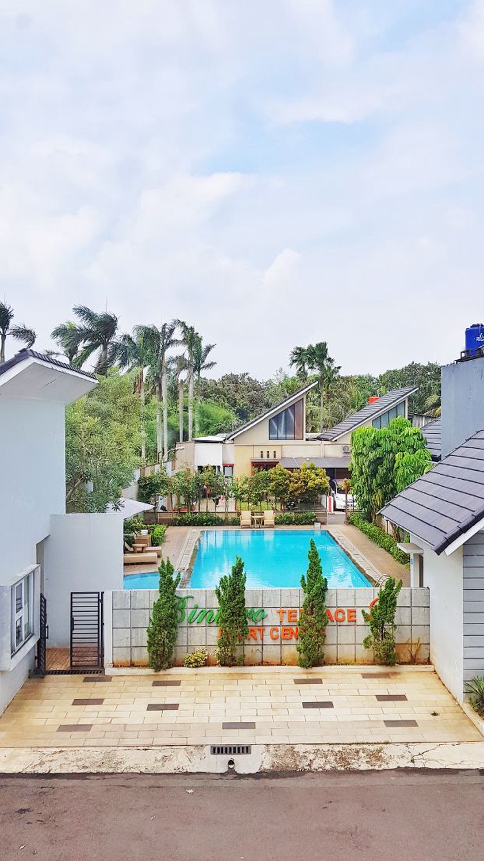 Rumah Bagus sekali,ada kolam renang di Jombang