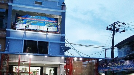Ruko daerah rungkut bagus 3.5 lantai