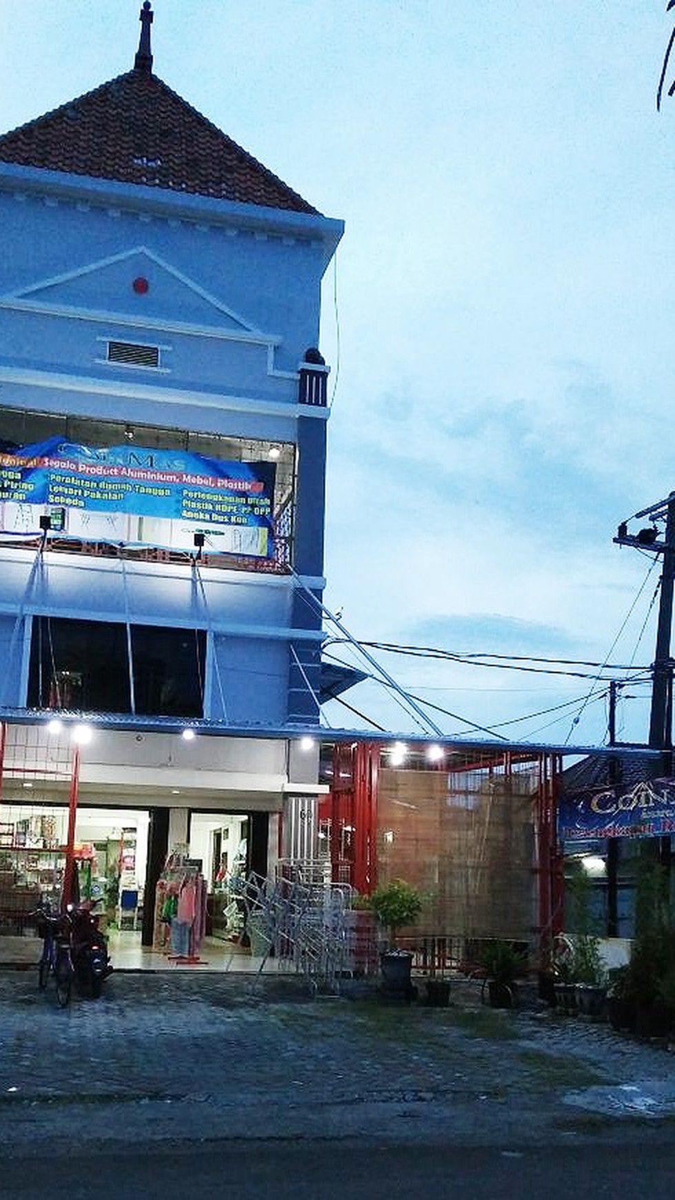 Ruko daerah rungkut bagus 3.5 lantai