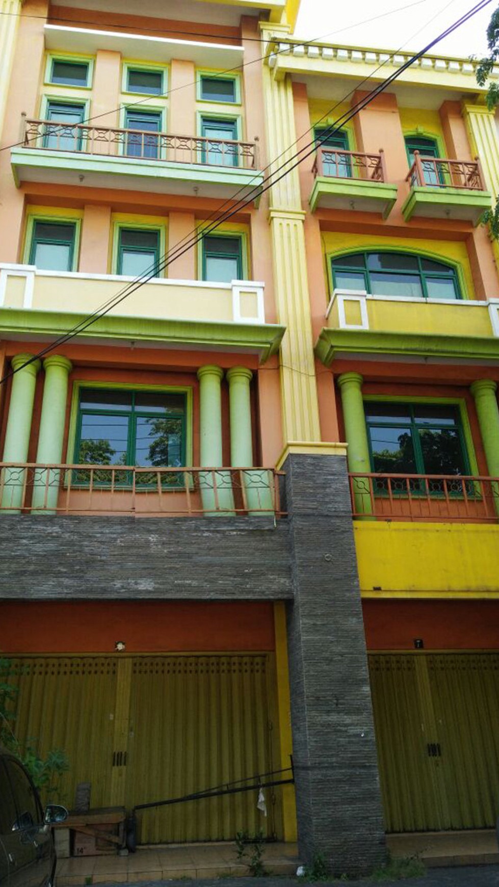 3 Ruko Jejer, Pusat Kota strategis